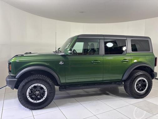 2024 Ford Bronco Outer Banks