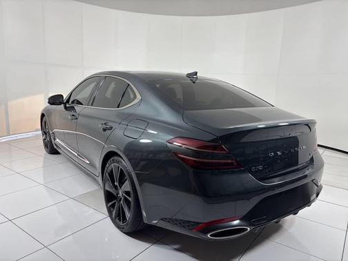 2023 Genesis G70 3.3T