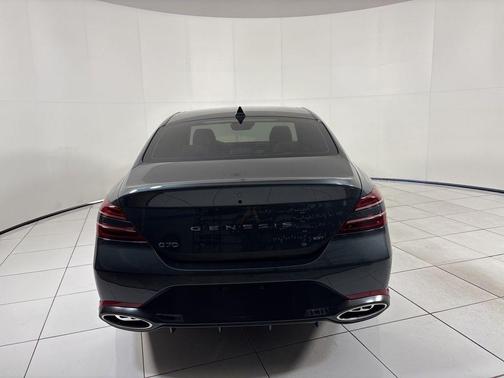 2023 Genesis G70 3.3T