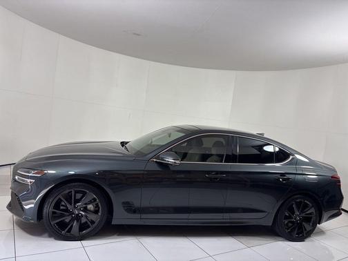 2023 Genesis G70 3.3T