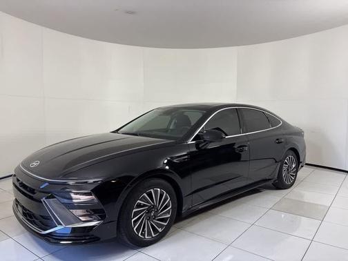 2025 Hyundai SONATA Hybrid Limited