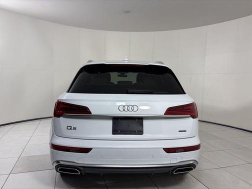 2023 Audi Q5 e 55 S line quattro Premium
