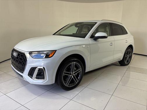 2023 Audi Q5 e 55 S line quattro Premium