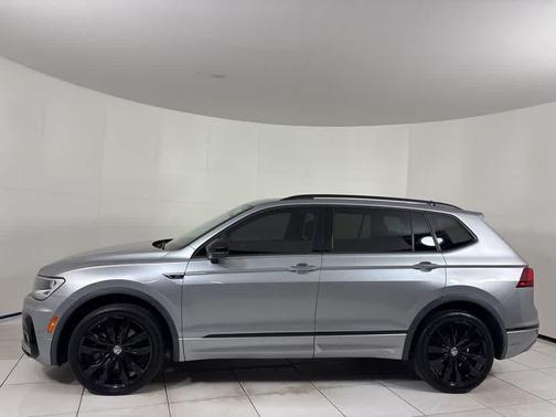 2020 Volkswagen Tiguan 2.0T SE R-Line Black