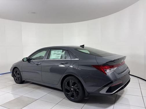 2026 Hyundai ELANTRA SEL