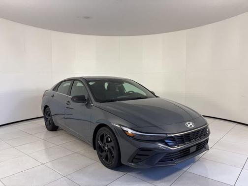 2026 Hyundai ELANTRA SEL