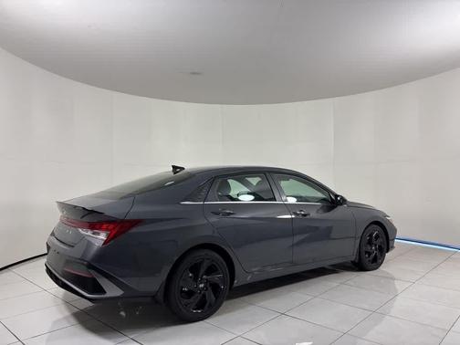 2026 Hyundai ELANTRA SEL