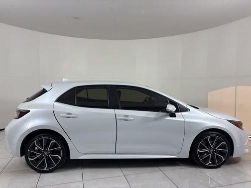 White 2022 Toyota Corolla Hatchback XSE