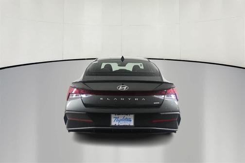 2025 Hyundai ELANTRA HEV SEL Sport