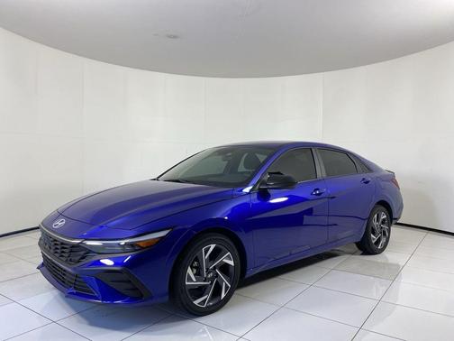 2025 Hyundai ELANTRA HEV SEL Sport