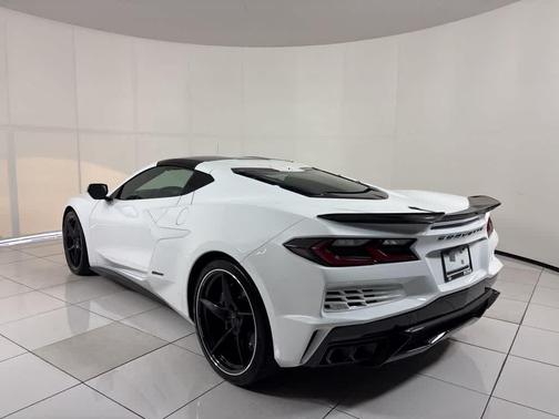 2025 Chevrolet Corvette E-Ray