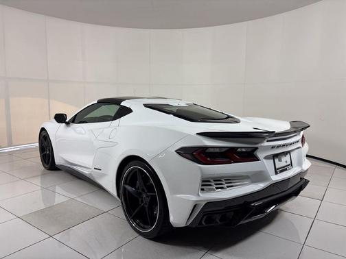 2025 Chevrolet Corvette E-Ray