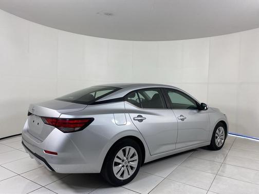 2022 Nissan Sentra S