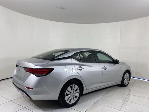2022 Nissan Sentra S