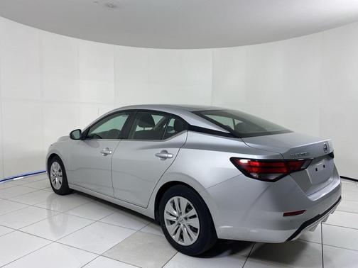 2022 Nissan Sentra S