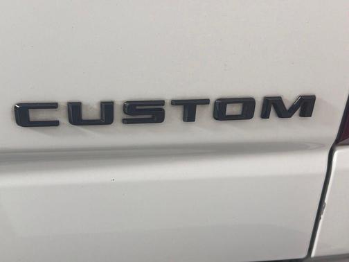 Summit White 2022 Chevrolet Silverado 1500 Limited Custom