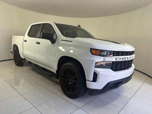 Summit White 2022 Chevrolet Silverado 1500 Limited Custom