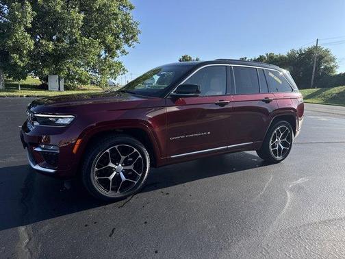 2025 Jeep Grand Cherokee Summit