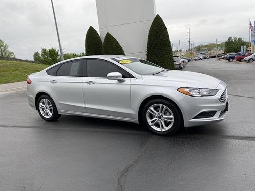 Photo 1 of 24 of 2018 Ford Fusion SE