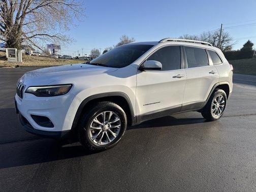 Bright White Clearcoat 2019 Jeep Cherokee Latitude Plus