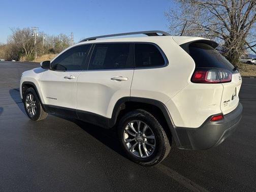 Bright White Clearcoat 2019 Jeep Cherokee Latitude Plus