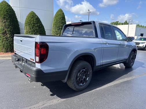 Sonic Gray Pearl 2026 Honda Ridgeline TrailSport+