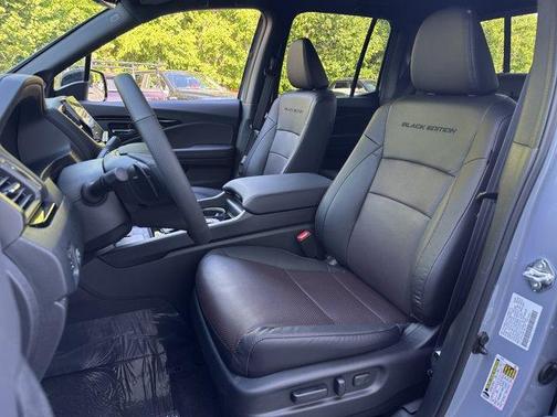 Sonic Gray Pearl 2026 Honda Ridgeline Black Edition Two-Tone