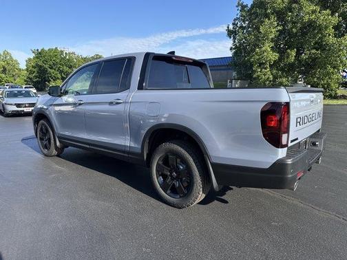 Sonic Gray Pearl 2026 Honda Ridgeline Black Edition Two-Tone