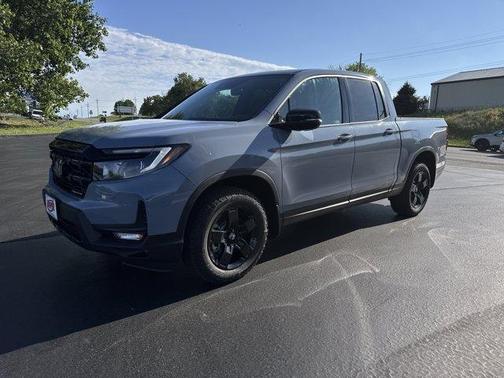 Sonic Gray Pearl 2026 Honda Ridgeline Black Edition Two-Tone