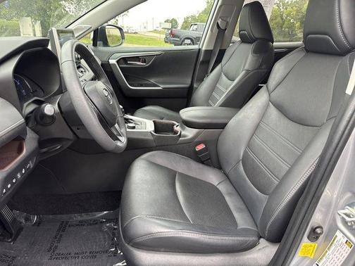 2022 Toyota RAV4 Hybrid Limited