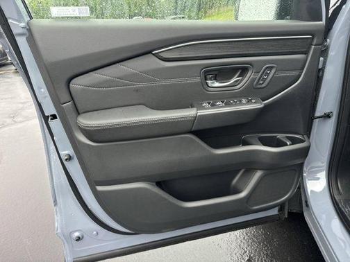 Sonic Gray Pearl 2026 Honda Pilot Sport
