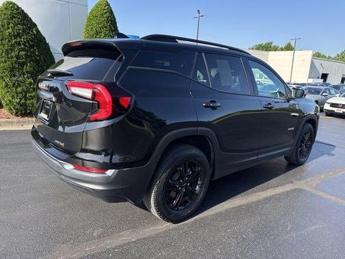 2023 GMC Terrain AT4