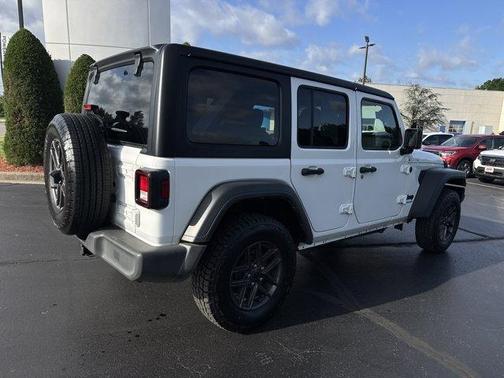Bright White Clearcoat 2024 Jeep Wrangler Sport