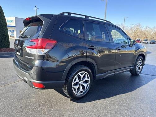 2022 Subaru Forester Premium
