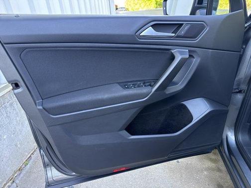 Platinum Gray Metallic 2021 Volkswagen Tiguan 2.0T S