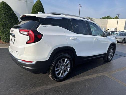 2023 GMC Terrain SLT