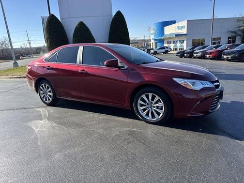2016 Toyota Camry XSE