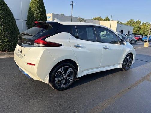 2020 Nissan Leaf SV PLUS