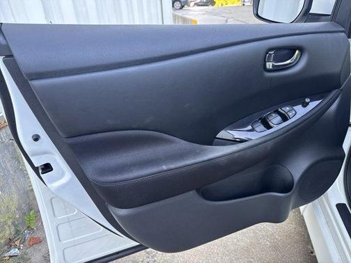 2020 Nissan Leaf SV PLUS