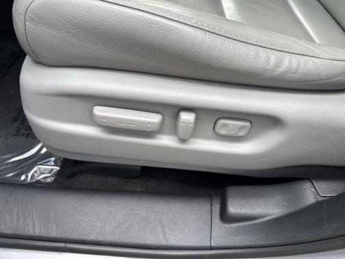 Lunar Silver Metallic 2020 Honda Pilot Touring 7-Passenger