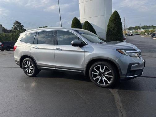 Lunar Silver Metallic 2020 Honda Pilot Touring 7-Passenger