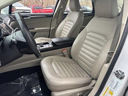 2020 Ford Fusion SEL