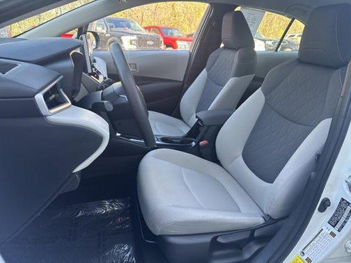 White 2021 Toyota Corolla LE