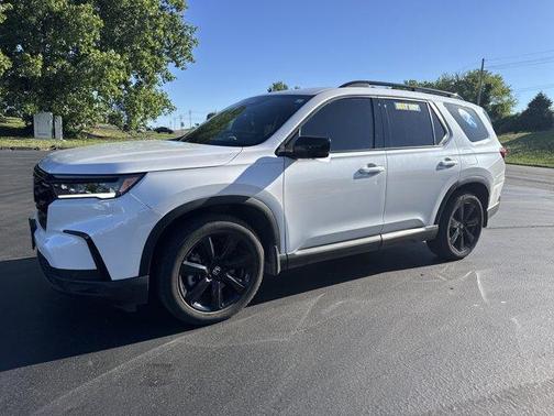 Platinum White Pearl 2025 Honda Pilot Black Edition