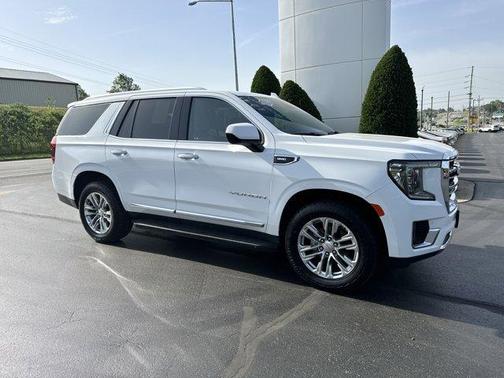 2023 GMC Yukon SLT