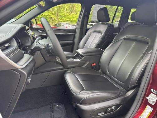 Velvet Red Pearlcoat 2025 Jeep Grand Cherokee Limited