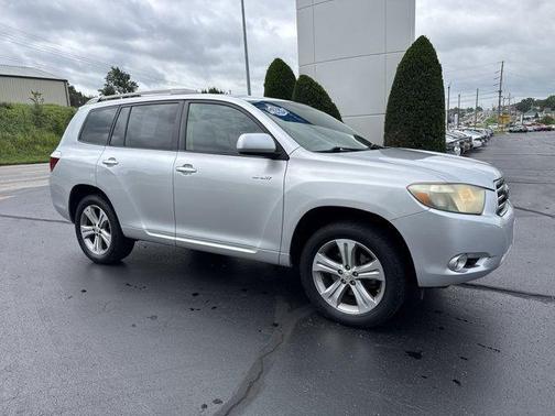 Silver 2008 Toyota Highlander Sport