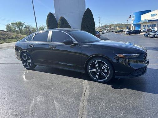 Crystal Black Pearl 2024 Honda Accord Hybrid Sport