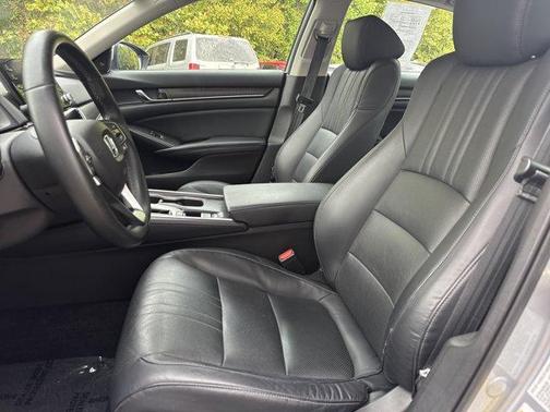 Lunar Silver Metallic 2018 Honda Accord EX-L