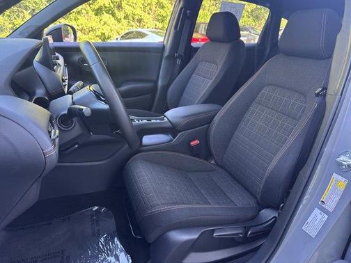 Urban Gray Pearl 2024 Honda HR-V Sport